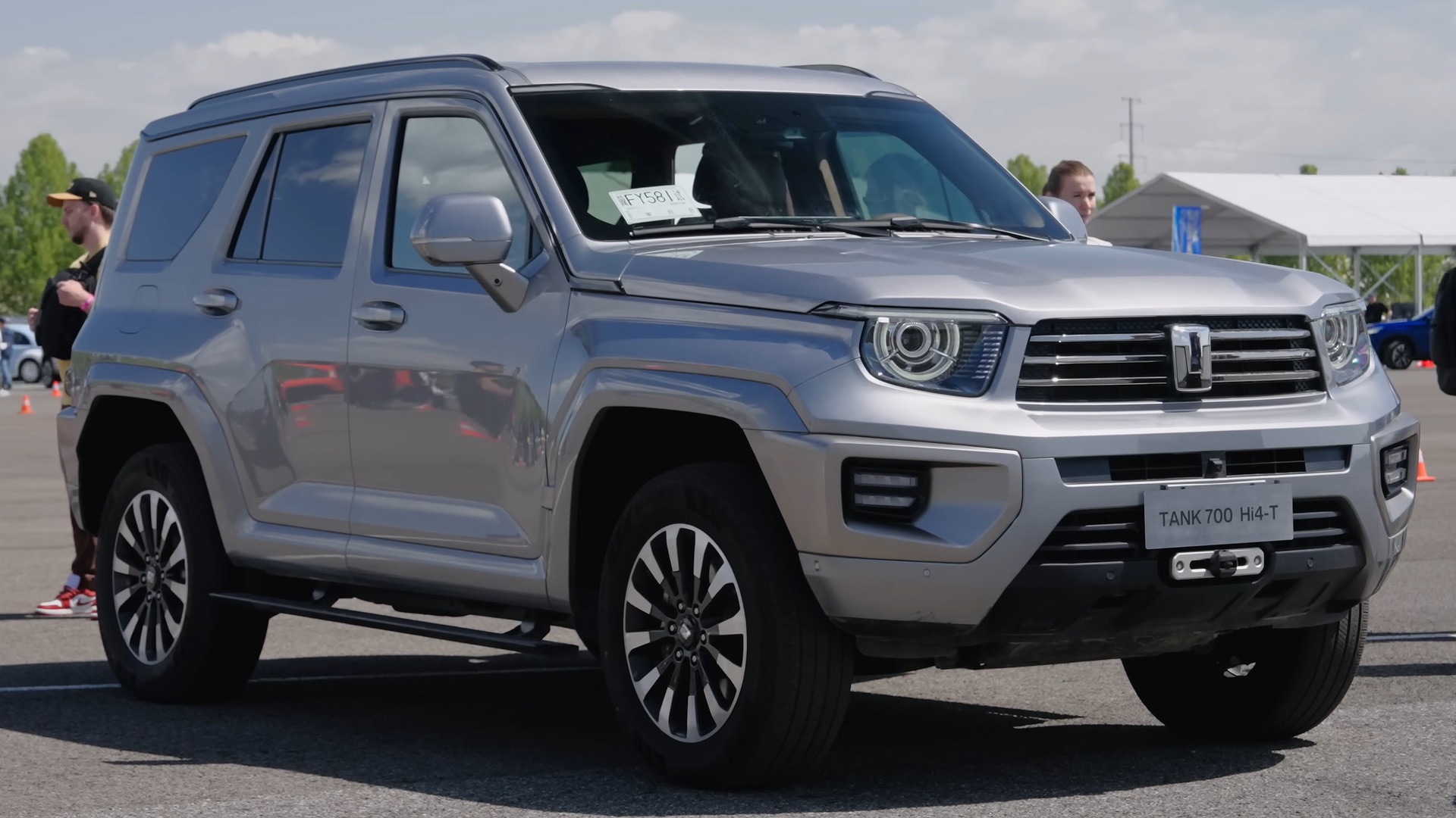 GWM Tank 700 Hi4-T — SUV de luxe tout-terrain